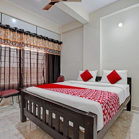 Hotel O Sri Chowdeshwari Boarding And Lodging Tavarikere Екстер'єр фото