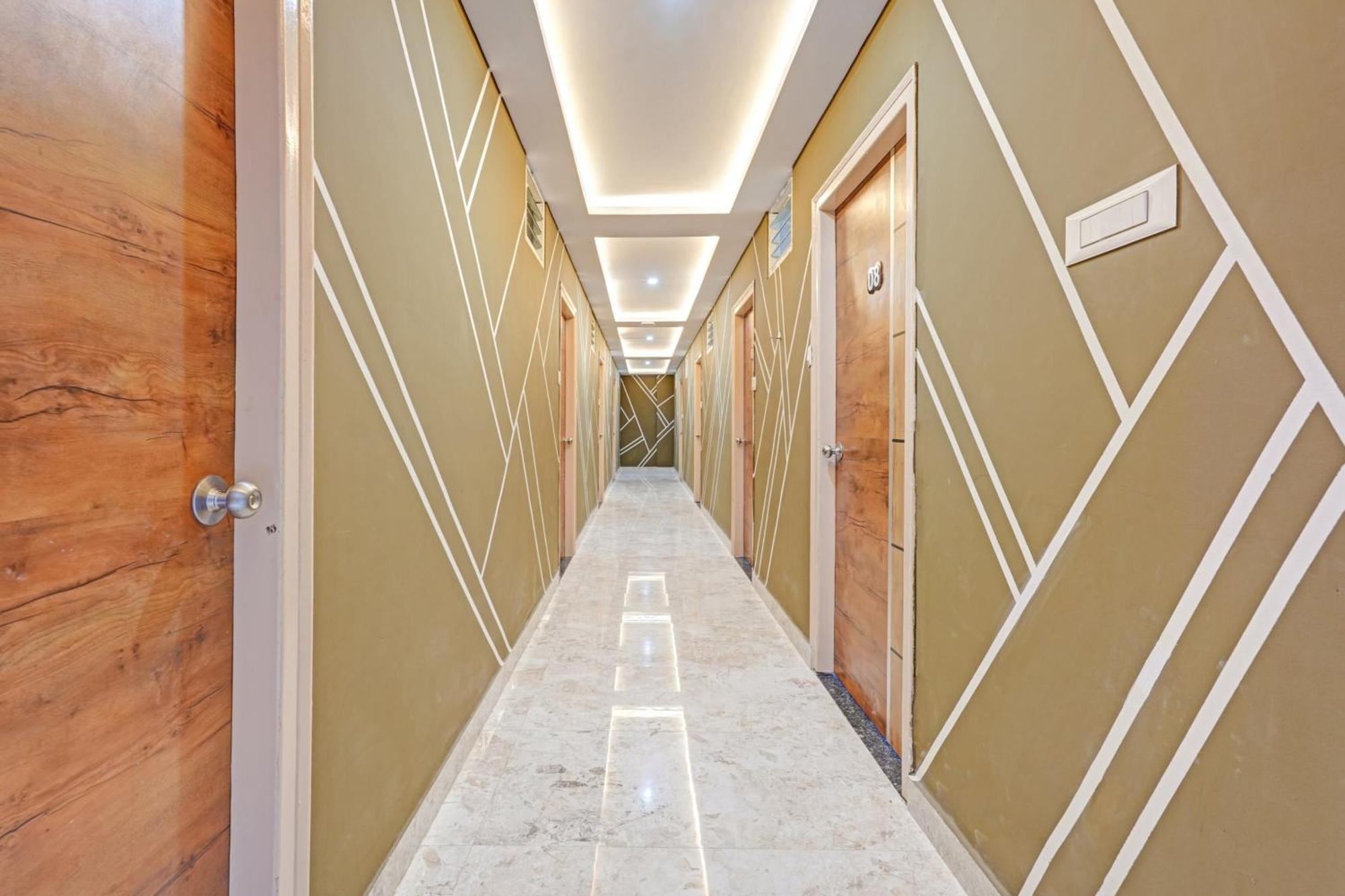 Hotel O Sri Chowdeshwari Boarding And Lodging Tavarikere Екстер'єр фото